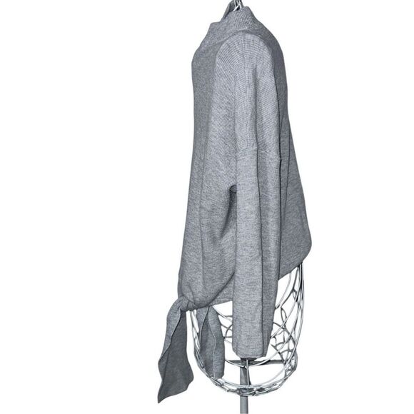 STUNNING CHICO'S Woman's Sweater W/ Tie At Bottom Gray Crew Neck Retail $109 Si - Picture 5 of 11
